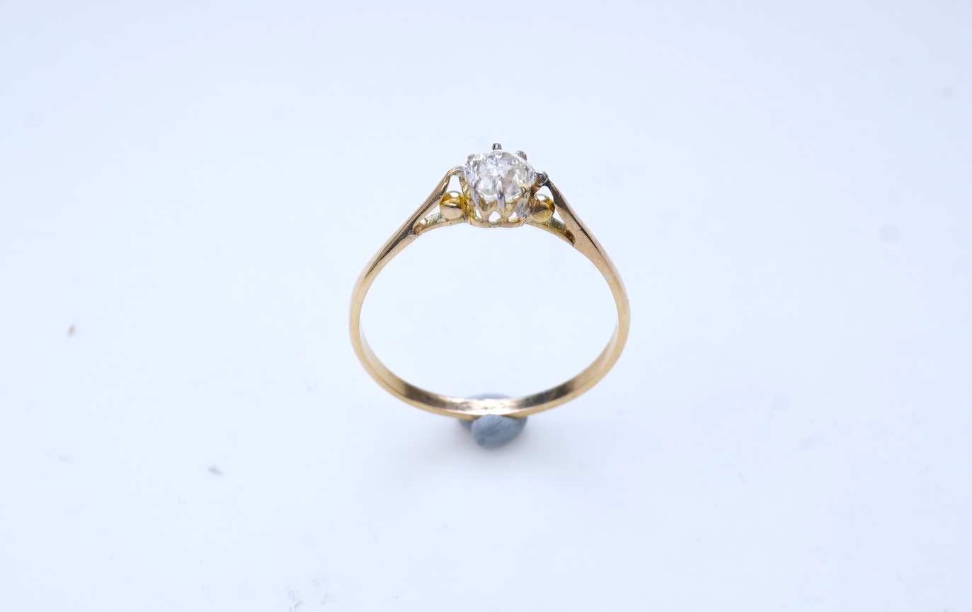 A diamond solitaire ring, early 20th century